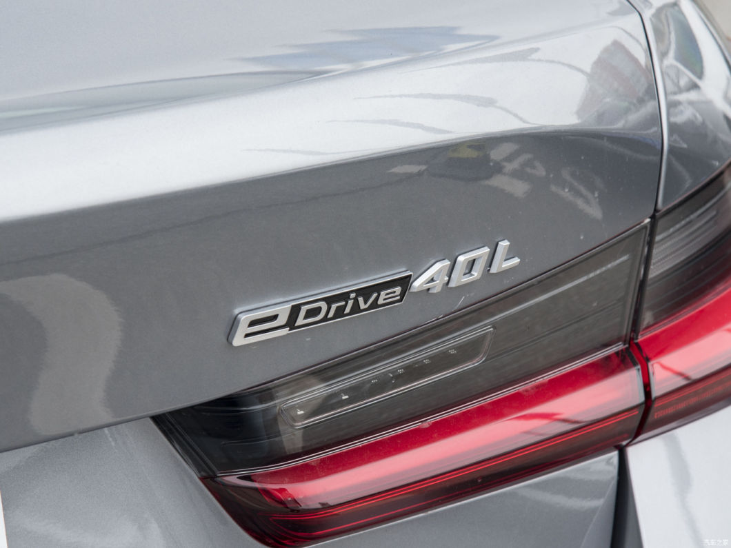I3 2024 Edrive 40L Yaoye Edición Traje Deportivo Coche EV Usado para Uso Familiar
